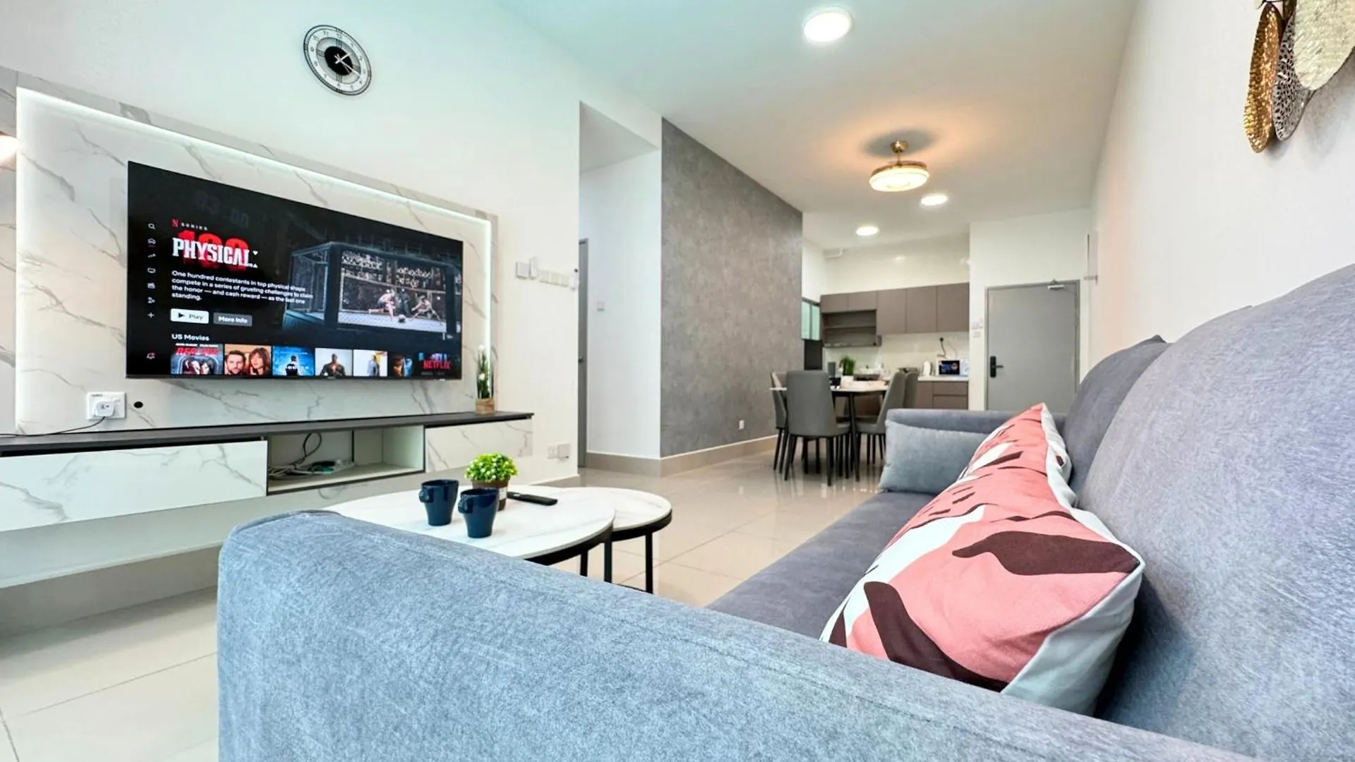 Salak Selatan Pool View With Wifi & Netflix 4Pax Apartment Kuala Lumpur Malaysia